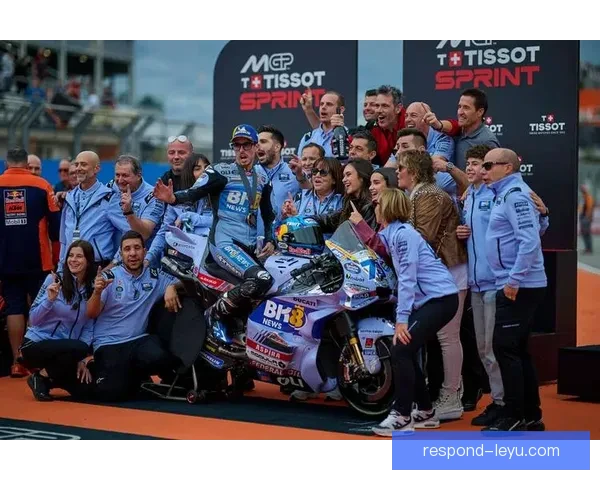 摩托车大奖赛新赛季精彩揭幕 各大车队争夺冠军激战一触即发