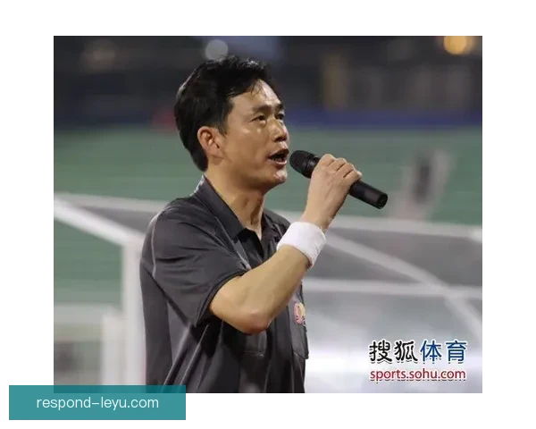 马赛球迷赛后抗议裁判引发舆论持续热议